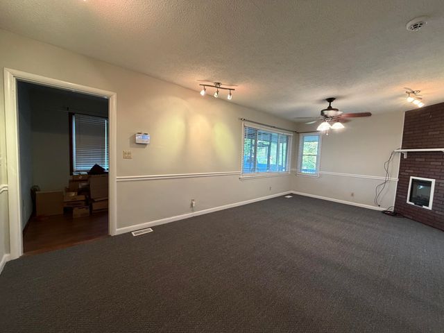 188 Rolling Acres Drive, Frankfort, KY 40601