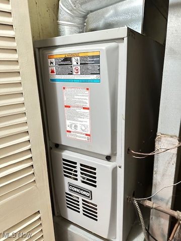 2194 Santom Road E, Stow, OH 44224