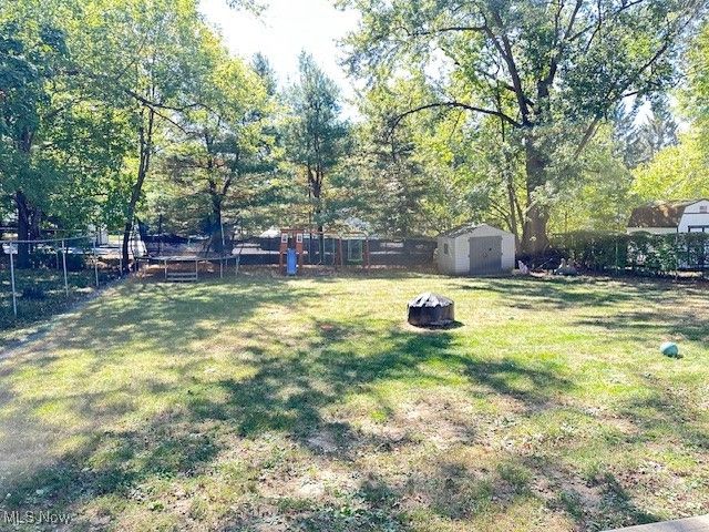 2194 Santom Road E, Stow, OH 44224