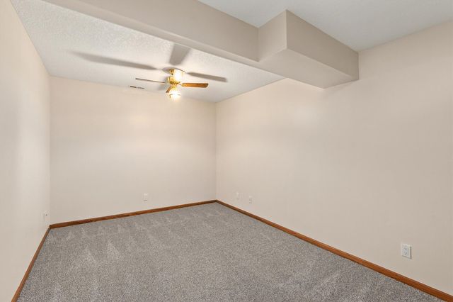 1009 NE 28th Street, Ankeny, IA 50021