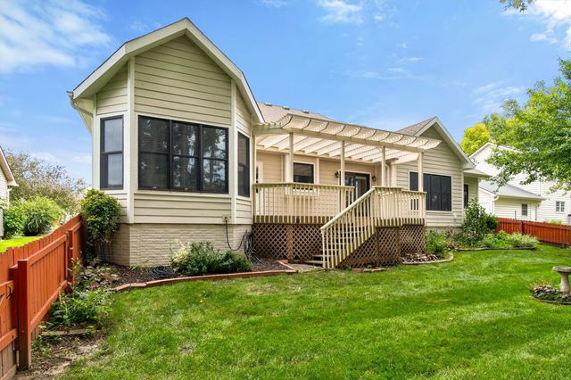1009 NE 28th Street, Ankeny, IA 50021