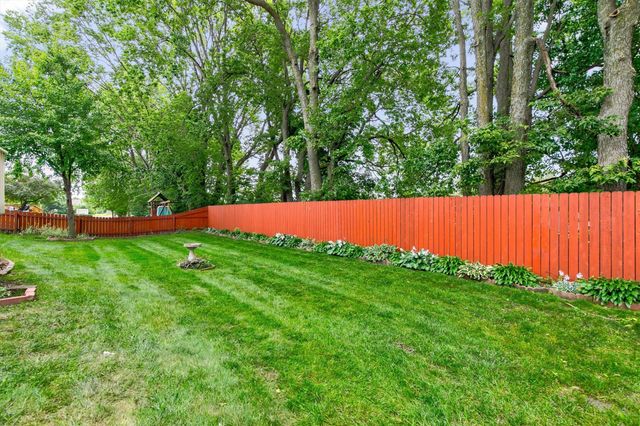 1009 NE 28th Street, Ankeny, IA 50021