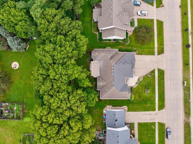 1009 NE 28th Street, Ankeny, IA 50021