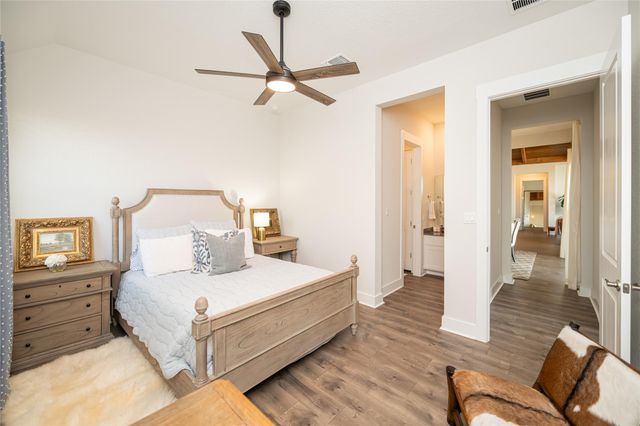 157 McNaughton DR, Liberty Hill, TX 78642