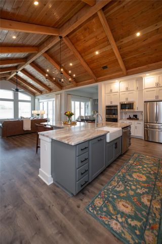 157 McNaughton DR, Liberty Hill, TX 78642