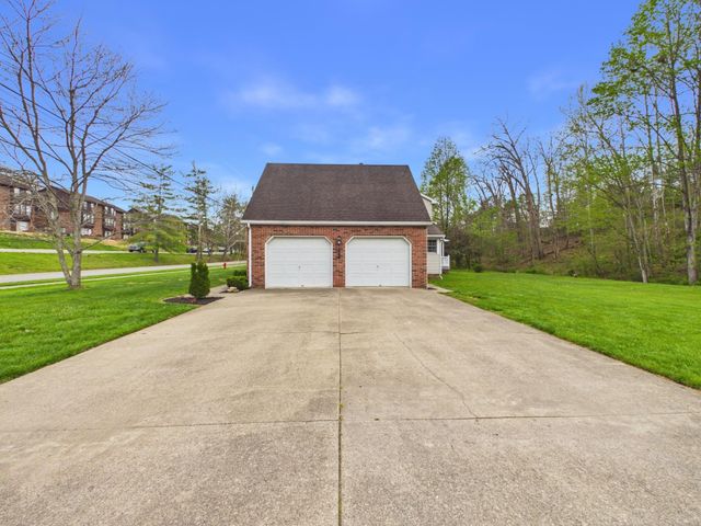 101 Bluebird Drive, Russell, KY 41169
