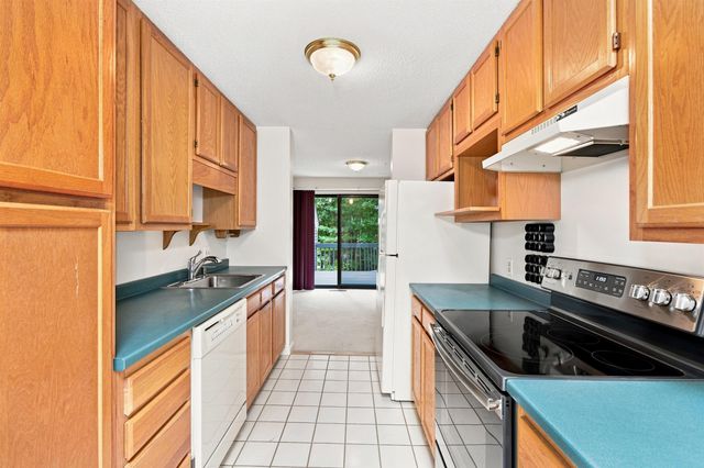 42 Dogwood Drive, Nashua, NH 03062