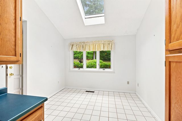 42 Dogwood Drive, Nashua, NH 03062