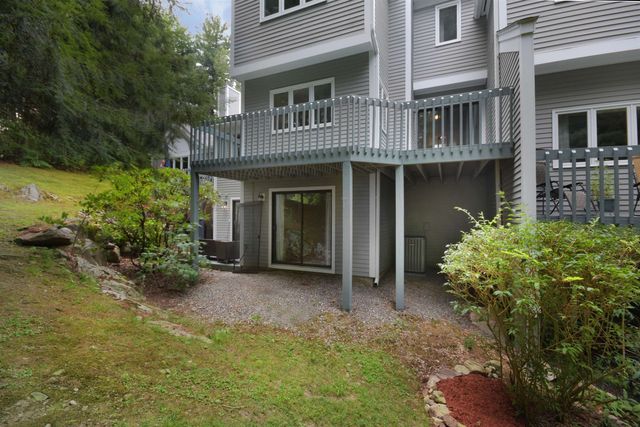 42 Dogwood Drive, Nashua, NH 03062