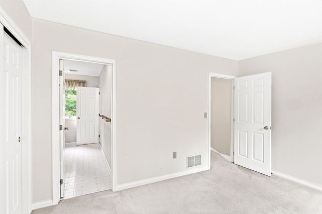 42 Dogwood Drive, Nashua, NH 03062