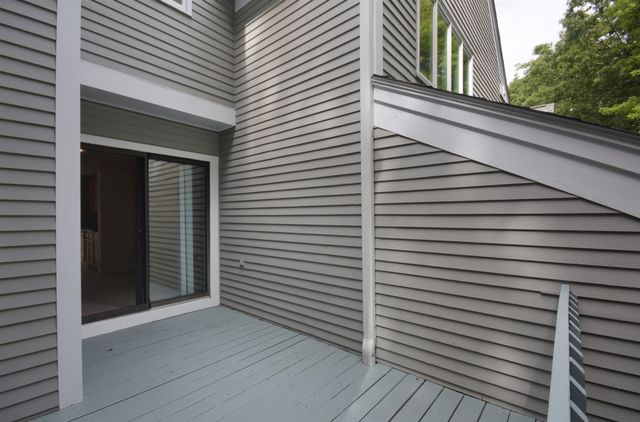 42 Dogwood Drive, Nashua, NH 03062