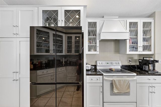 2630 ALLWOOD AVENUE, Valrico, FL 33596