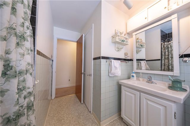 30 Crystal Pl, Oakmont, PA 15139