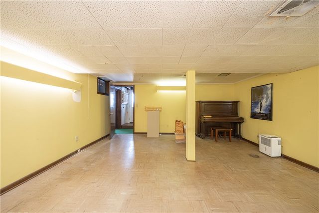 30 Crystal Pl, Oakmont, PA 15139