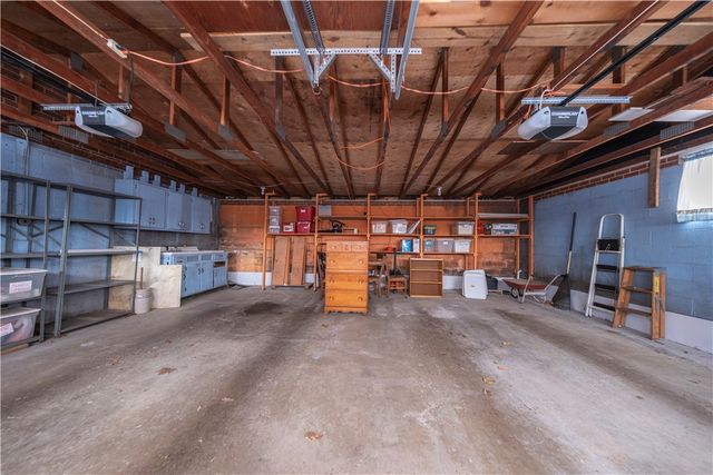 30 Crystal Pl, Oakmont, PA 15139