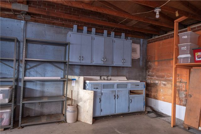 30 Crystal Pl, Oakmont, PA 15139