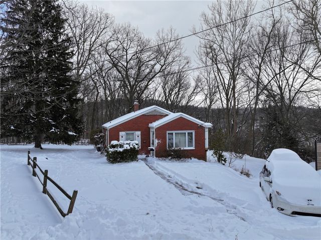 30 Crystal Pl, Oakmont, PA 15139