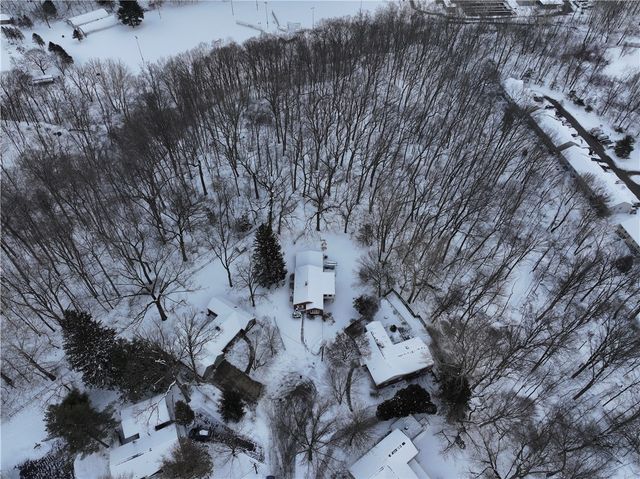 30 Crystal Pl, Oakmont, PA 15139