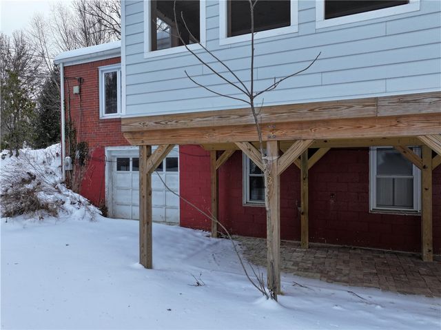 30 Crystal Pl, Oakmont, PA 15139