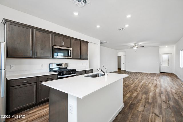 7310 W Coastal Plain Way, Tucson, AZ 85757