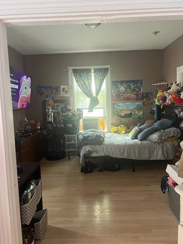 103 Warren St, Lynn, MA 01905