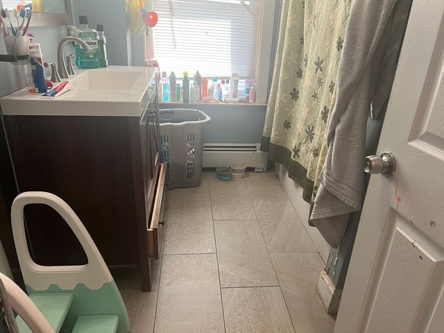 103 Warren St, Lynn, MA 01905