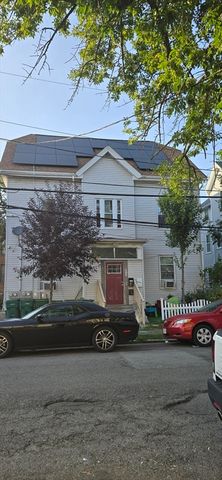 103 Warren St, Lynn, MA 01905