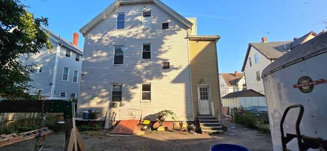 103 Warren St, Lynn, MA 01905