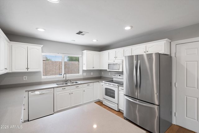 5220 N 21st Avenue, Phoenix, AZ 85015