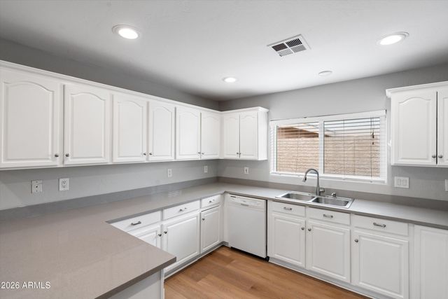 5220 N 21st Avenue, Phoenix, AZ 85015