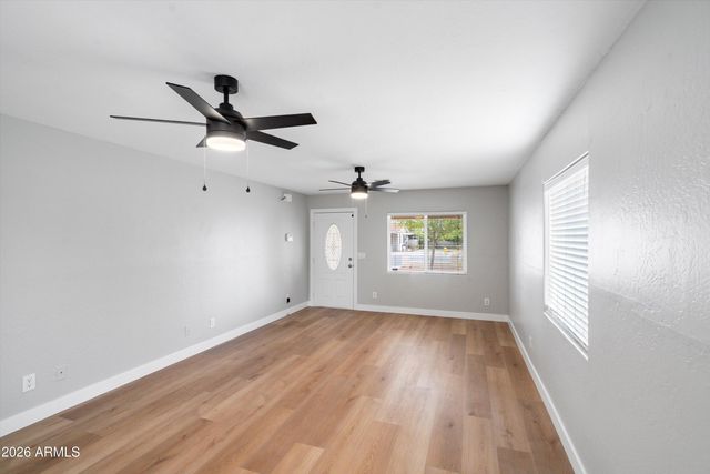 5220 N 21st Avenue, Phoenix, AZ 85015