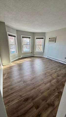 452 Main St 5, Melrose, MA 02176