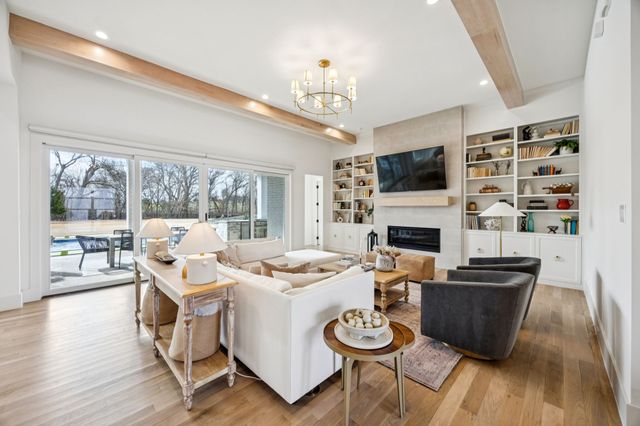 2095 Honey Lane, Celina, TX 75009