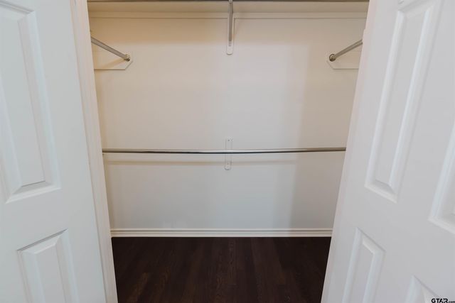 1928 Hollylake Cir, Tyler, TX 75703