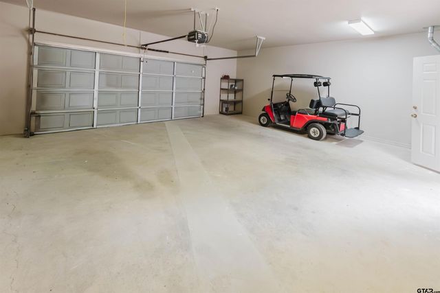 1928 Hollylake Cir, Tyler, TX 75703