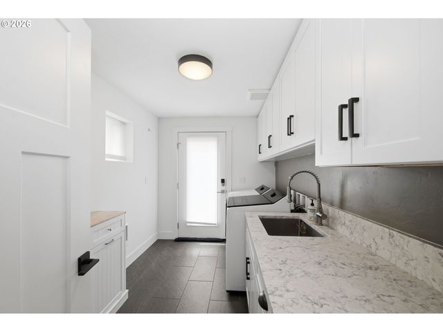 88160 HUSTON Rd, Veneta, OR 97487