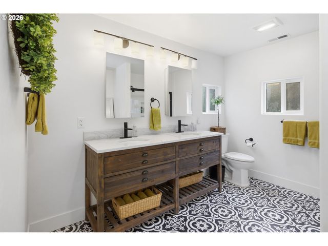 88160 HUSTON Rd, Veneta, OR 97487