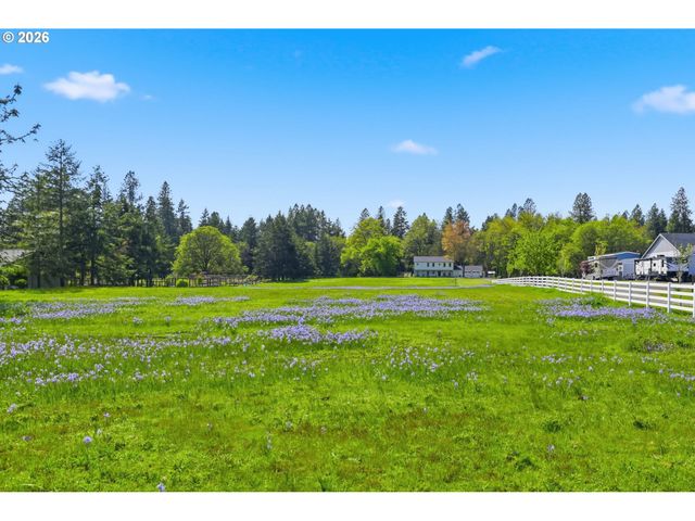 88160 HUSTON Rd, Veneta, OR 97487