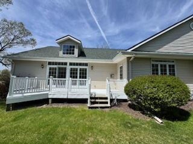 267 Cardinal LANE, Hartland, WI 53029
