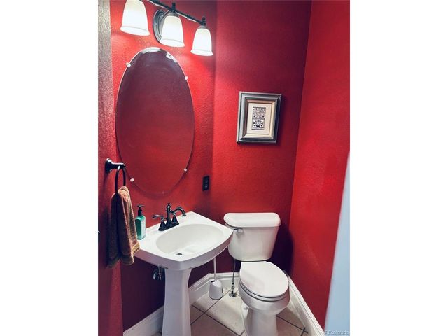 9882 Sylvestor Rd, Highlands Ranch, CO 80129