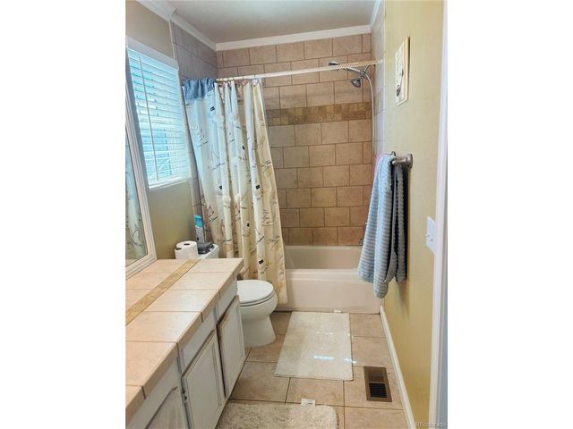 9882 Sylvestor Rd, Highlands Ranch, CO 80129