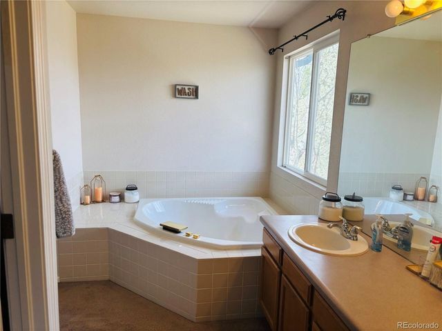 9882 Sylvestor Rd, Highlands Ranch, CO 80129