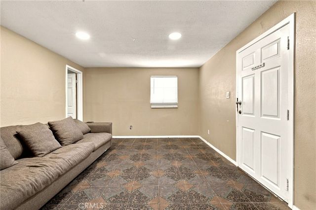 12936 Kagel Canyon, Pacoima, CA 91331