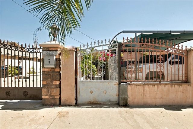 12936 Kagel Canyon, Pacoima, CA 91331