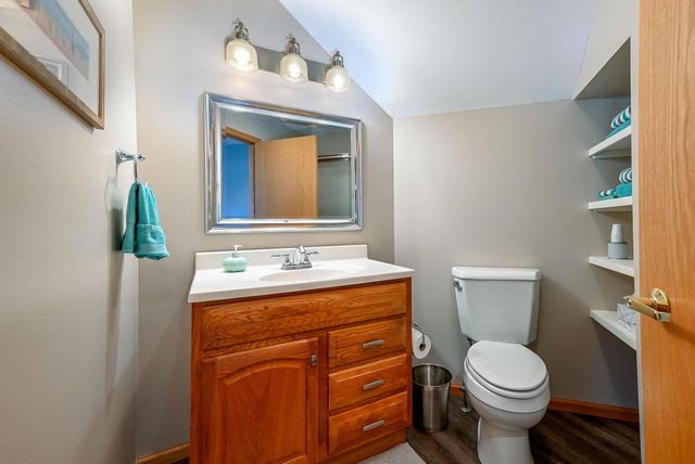 66 S Gardens Way, Fitchburg, WI 53711