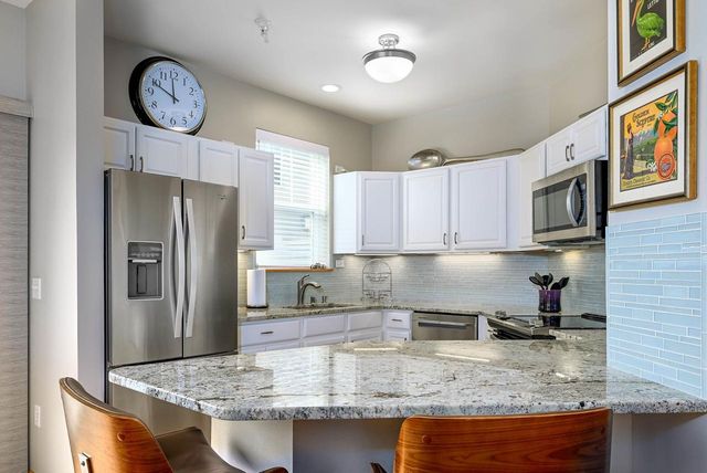 66 S Gardens Way, Fitchburg, WI 53711