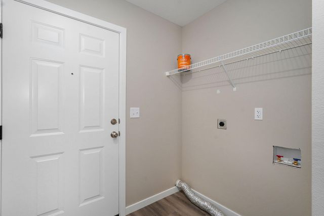 1815 N Tyler Avenue, Springfield, MO 65802