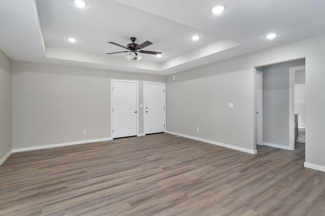 1815 N Tyler Avenue, Springfield, MO 65802