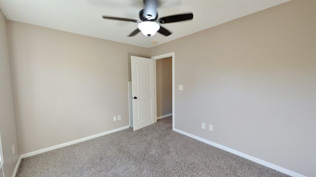 1209 Chinook Cir, Clarksville, TN 37042