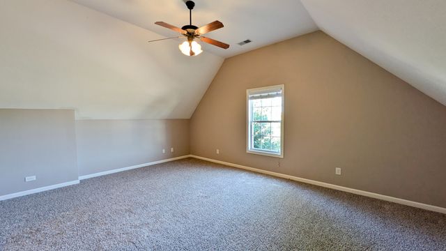 1209 Chinook Cir, Clarksville, TN 37042